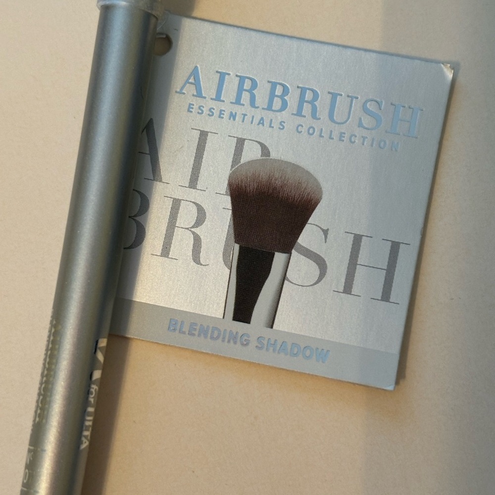 IT Cosmetics Blending Shadow Brush and Two ULTA Matte Black Eye Liner **NEW** - Picture 2 of 5